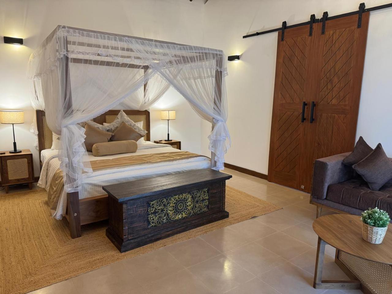 Swanee Grand 4*